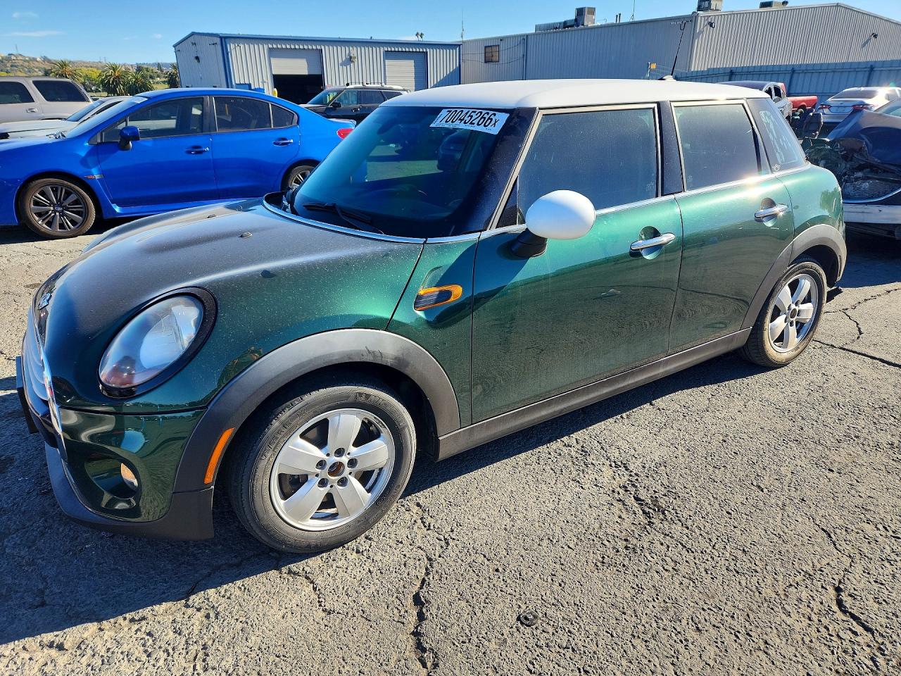 2015 MINI COOPER | WMWXS5C59FT829182 | UPCARS