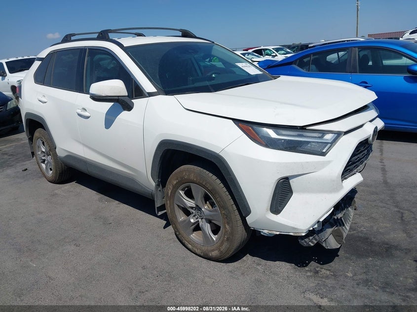 2024 TOYOTA RAV4 XLE | 2T3W1RFV2RW307581 | UPCARS