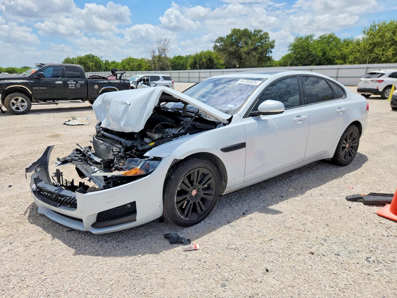 2018 JAGUAR XF PREMIUM | SAJBD4EV5JCY56016 | UPCARS