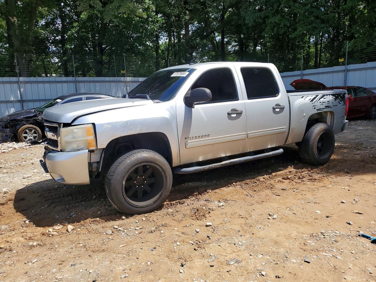 2011 CHEVROLET SILVERADO | 3GCPCSE03BG219821 | UPCARS
