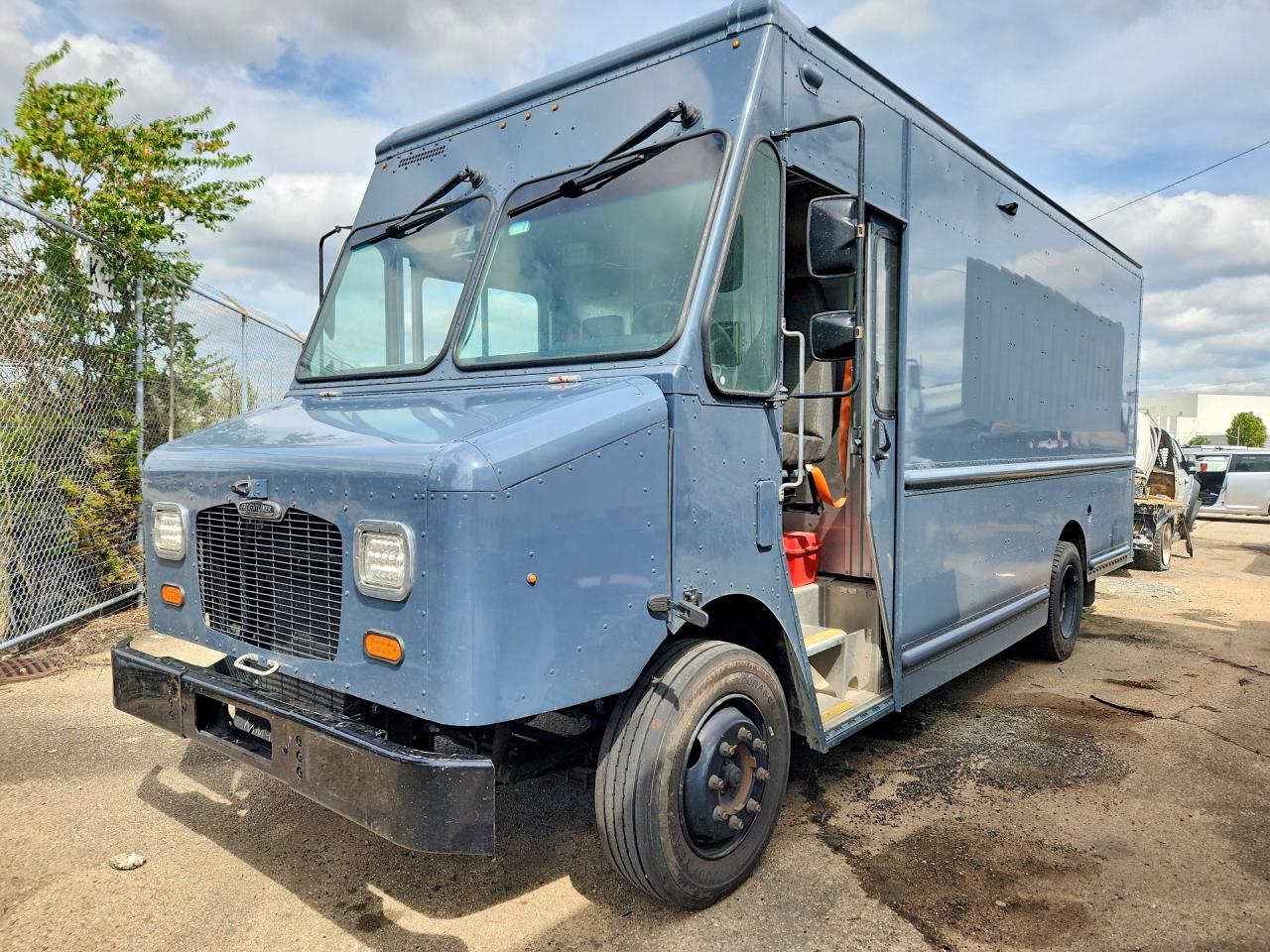 2021 FREIGHTLINER ALL OTHER MT45G CHASSIS DELIVERY VAN | 4UZAC2GA2MCMM9394 | UPCARS