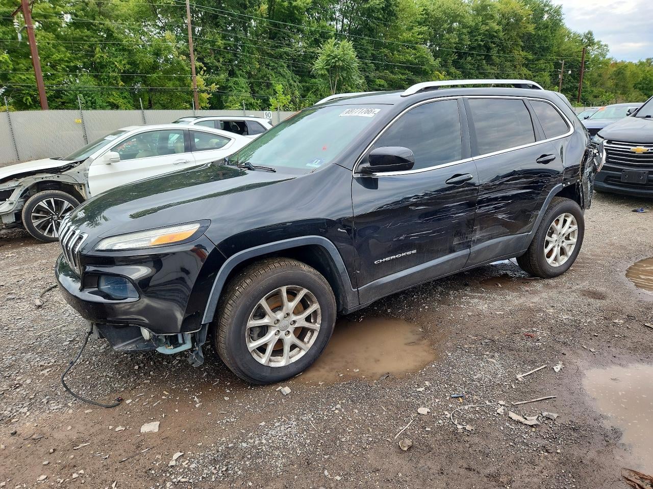 2015 JEEP CHEROKEE LATITUDE | 1C4PJMCB3FW578096 | UPCARS