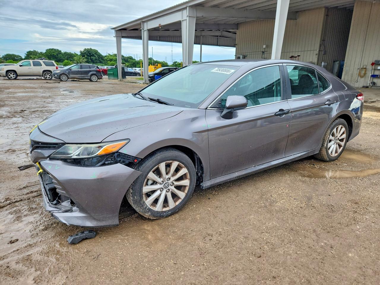 2020 TOYOTA CAMRY LE | 4T1C11AKXLU877569 | UPCARS