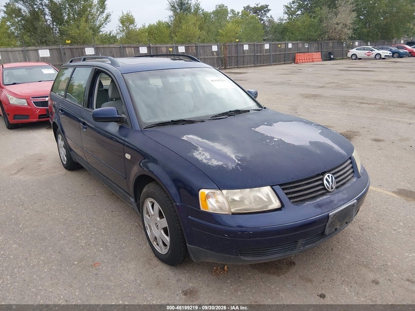 2000 VOLKSWAGEN PASSAT GLS | WVWND23B9YE279224 | UPCARS