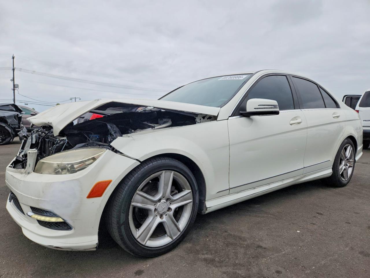 2011 MERCEDES-BENZ C-CLASS 300 | WDDGF5EB5BR182030 | UPCARS