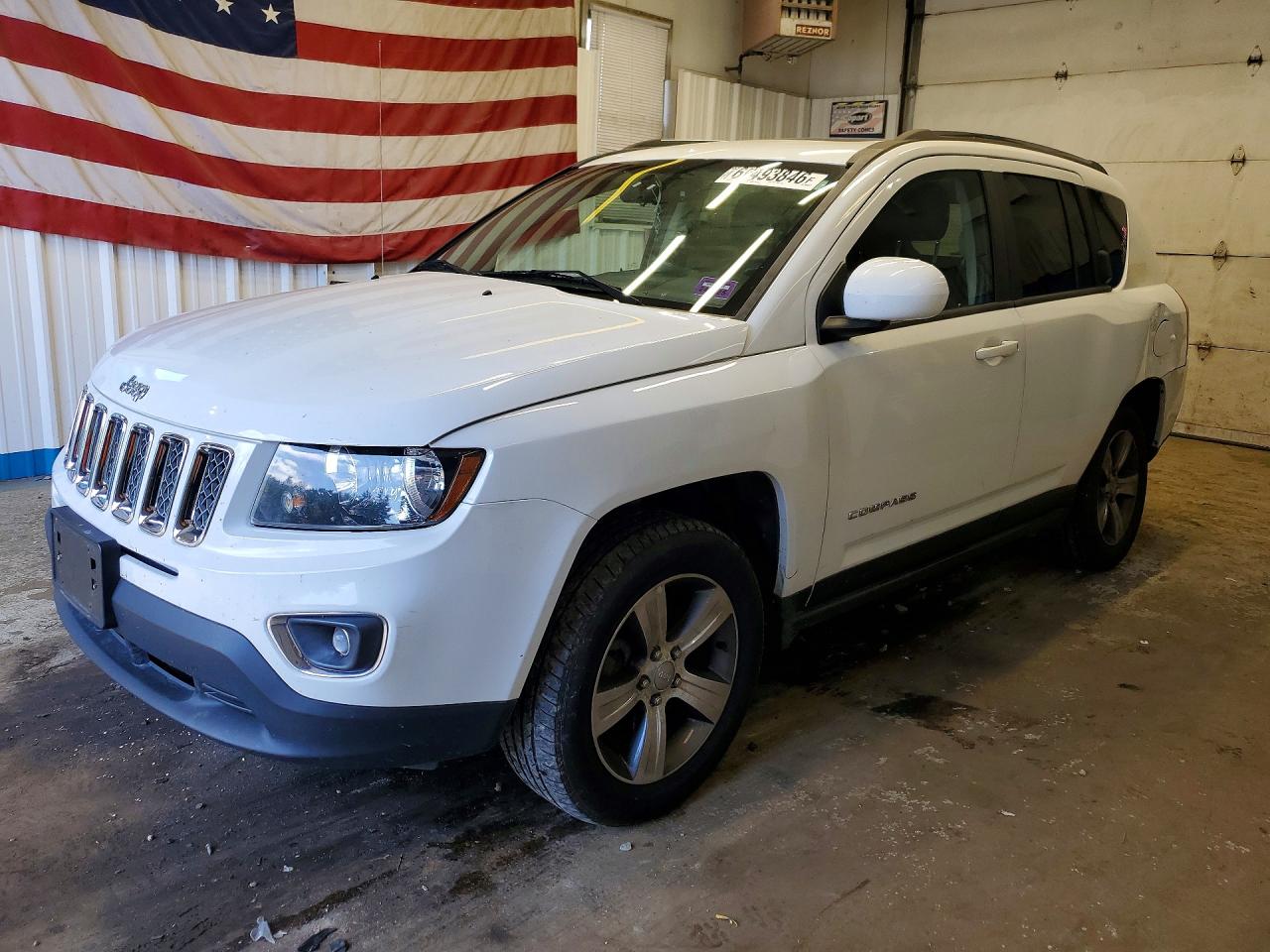 2016 JEEP COMPASS LATITUDE | 1C4NJDEB9GD814235 | UPCARS