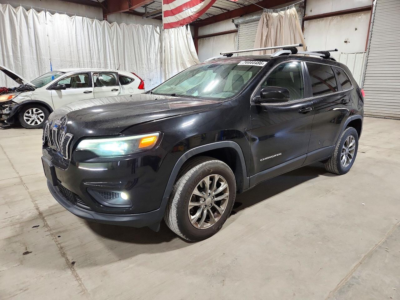 2019 JEEP CHEROKEE LATITUDE PLUS | 1C4PJMLB2KD367770 | UPCARS
