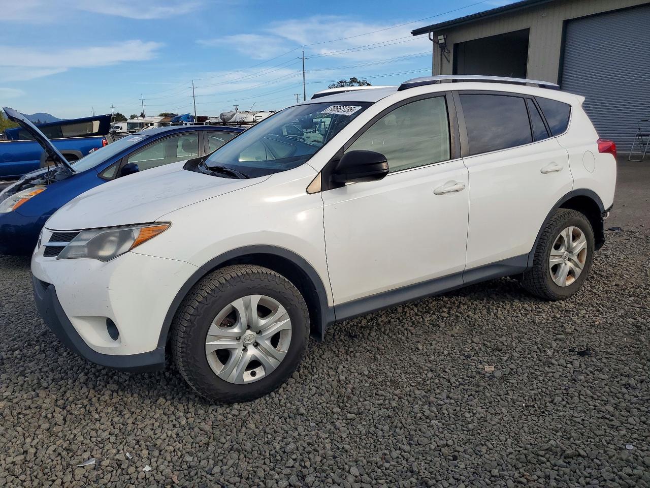 2014 TOYOTA RAV4 LE | JTMBFREV0ED088130 | UPCARS