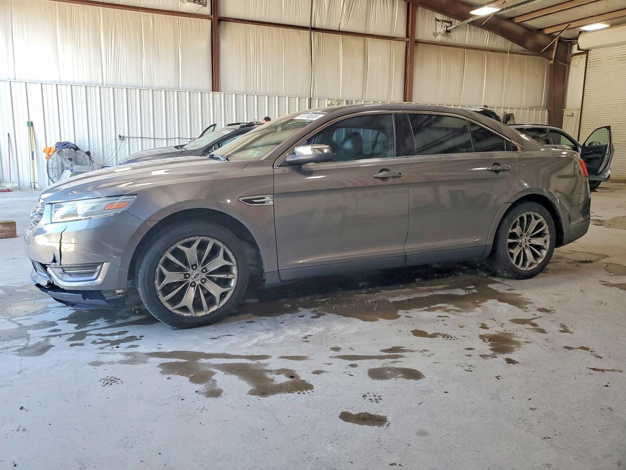 2013 FORD TAURUS LIMITED | 1FAHP2F82DG110042 | UPCARS