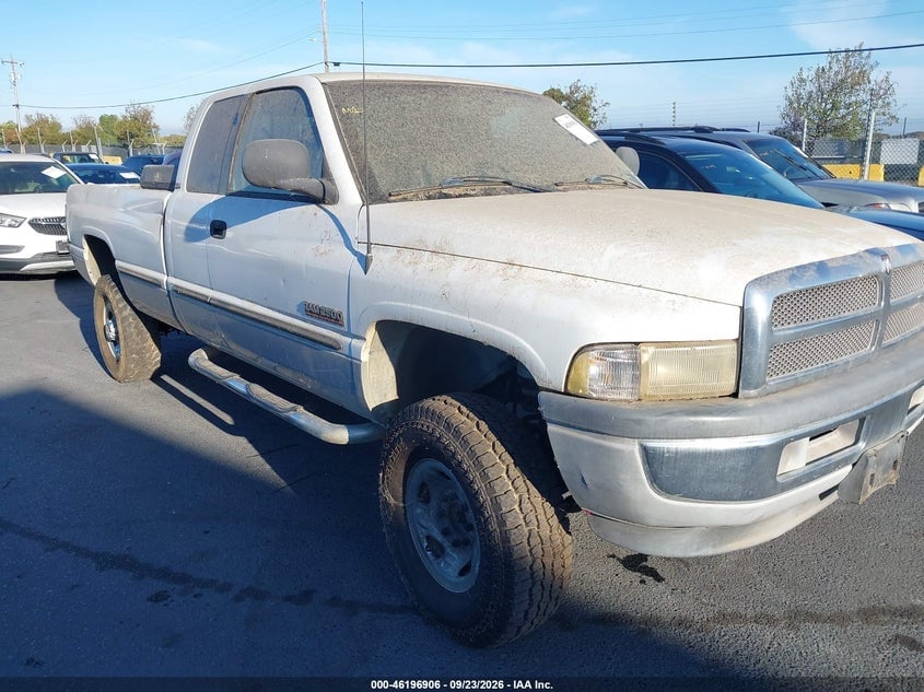 1998 DODGE RAM 2500 ST | 1B7KF236XWJ241151 | UPCARS