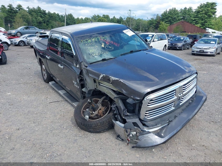 2015 RAM 1500 | 1C6RR7LT7FS731766 | UPCARS