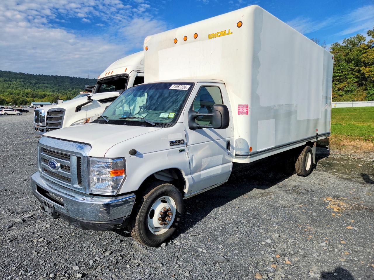 2019 FORD ECONOLIN E450 SUPER DUTY CUTAWAY VAN | 1FDWE4F67KDC38272 | UPCARS