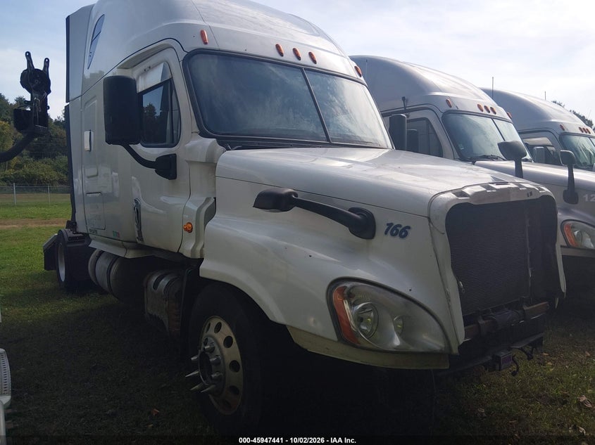 2015 FREIGHTLINER CASCADIA 125 | 3AKJGLD58FSGA7998 | UPCARS