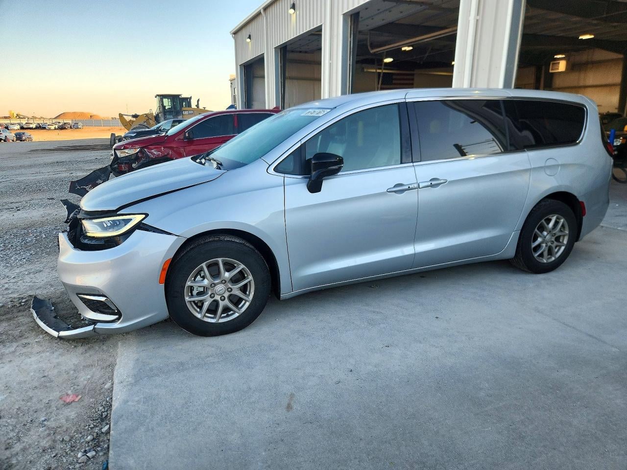 2026 CHRYSLER PACIFICA SELECT | 2C4RC1BG1TR193543 | UPCARS