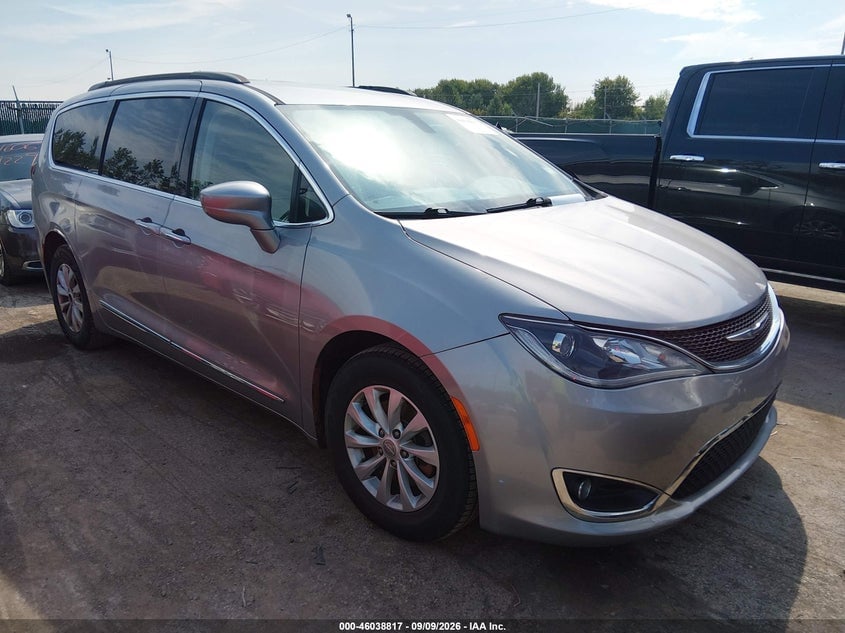 2017 CHRYSLER PACIFICA TOURING-L | 2C4RC1BG2HR733795 | UPCARS