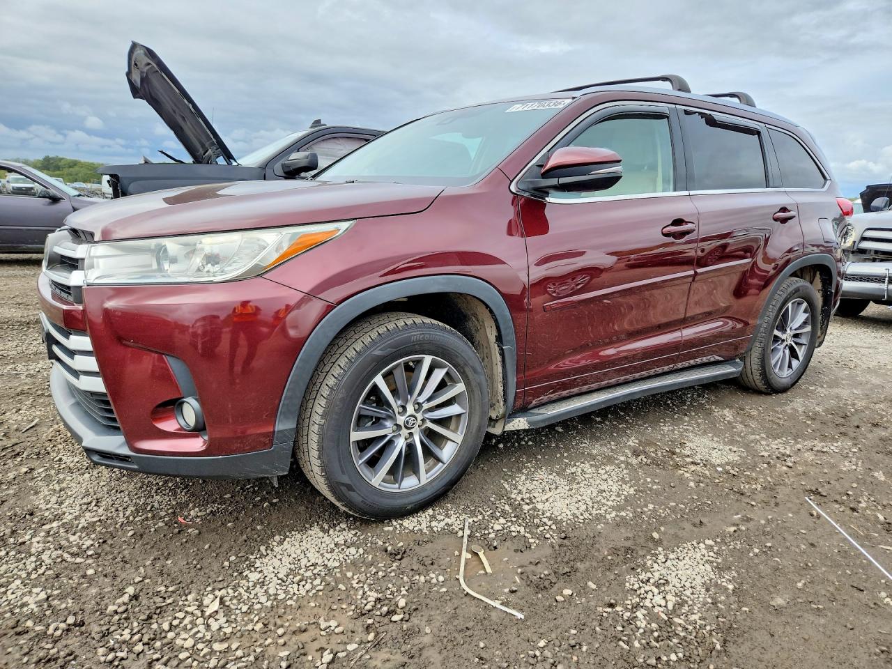 2018 TOYOTA HIGHLANDER XLE | 5TDJZRFH5JS905487 | UPCARS