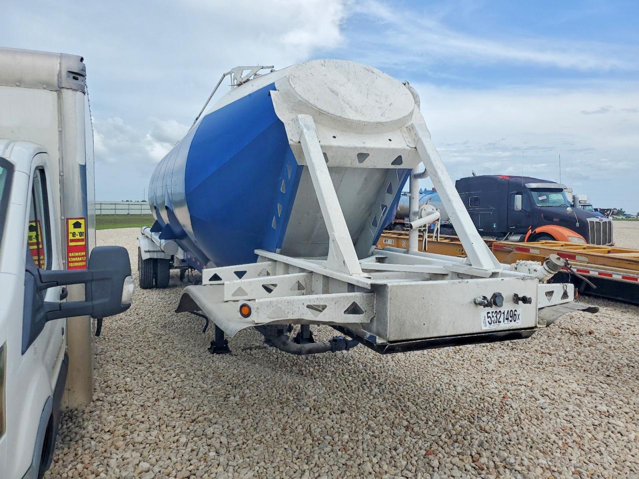 2015 UNKN UNK 2014 CARROCERIAS DE LUCIO PNEUMATIC DRY BULK TRAILER | 3BYD6TE27FH009590 | UPCARS