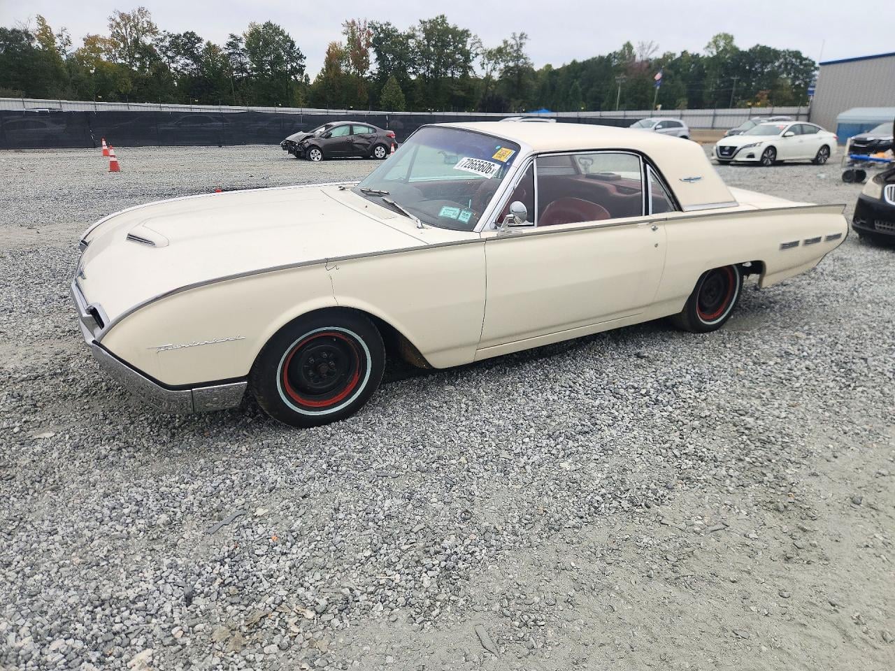 1962 FORD THUNDRBIRD | 2Y83Z111188 | UPCARS