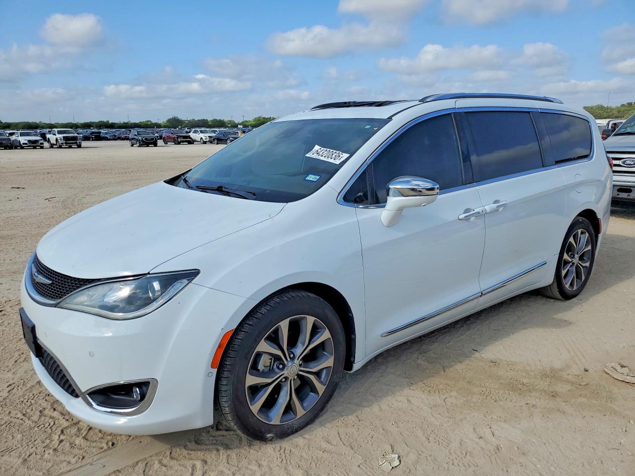 2017 CHRYSLER PACIFICA LIMITED | 2C4RC1GG4HR530920 | UPCARS
