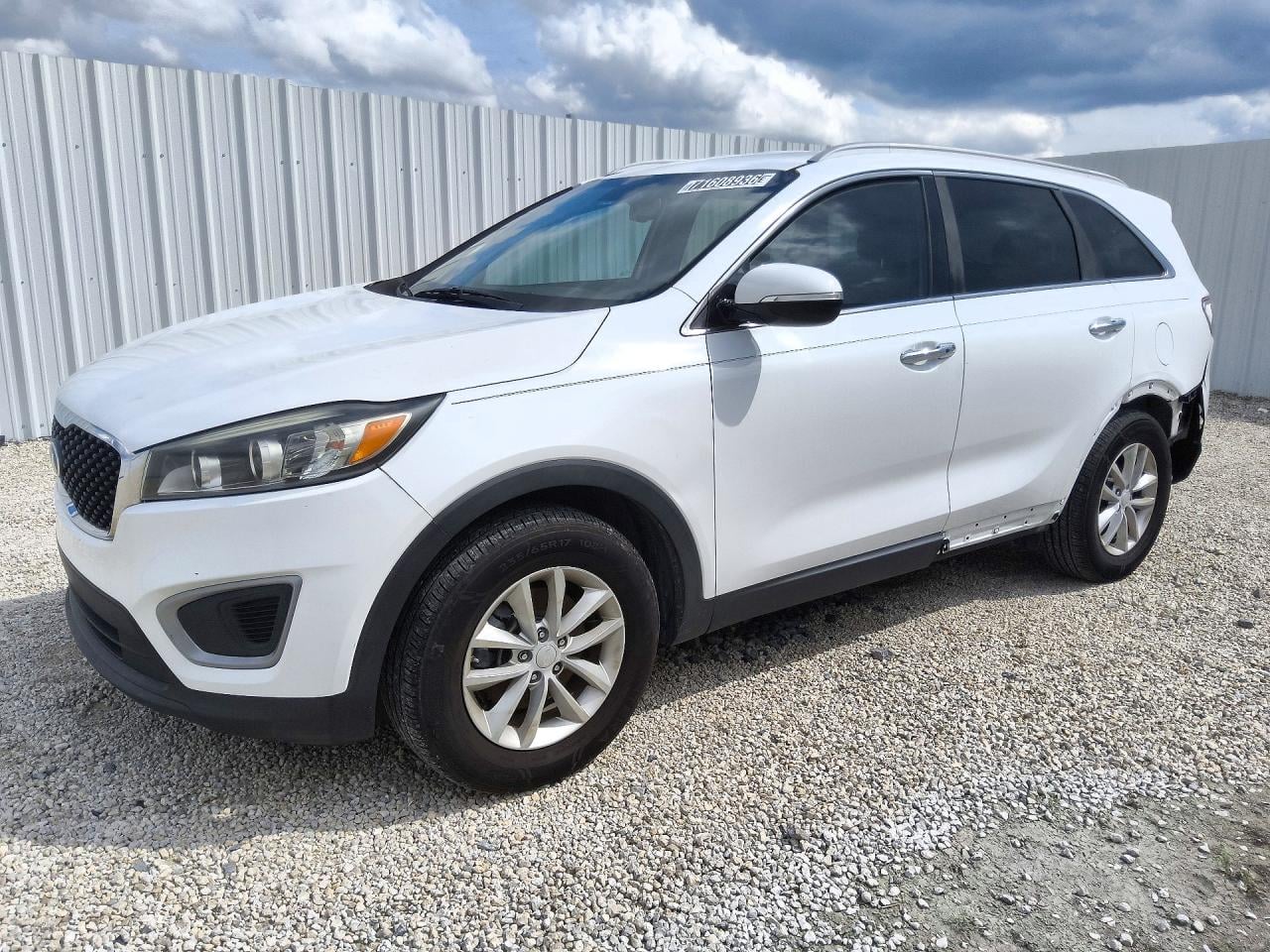 2017 KIA SORENTO LX | 5XYPG4A32HG284196 | UPCARS