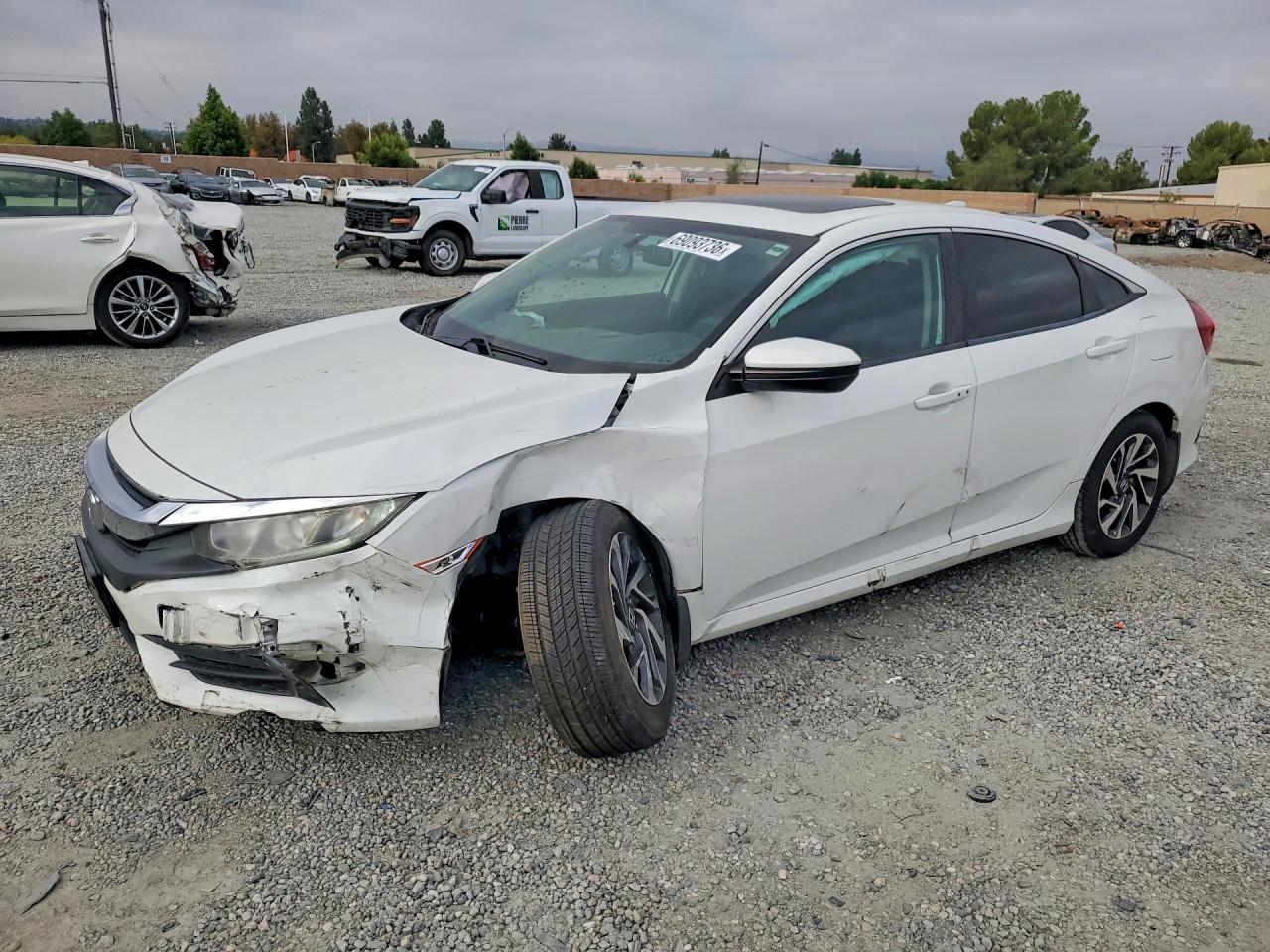 2017 HONDA CIVIC EX | 2HGFC2F70HH558702 | UPCARS