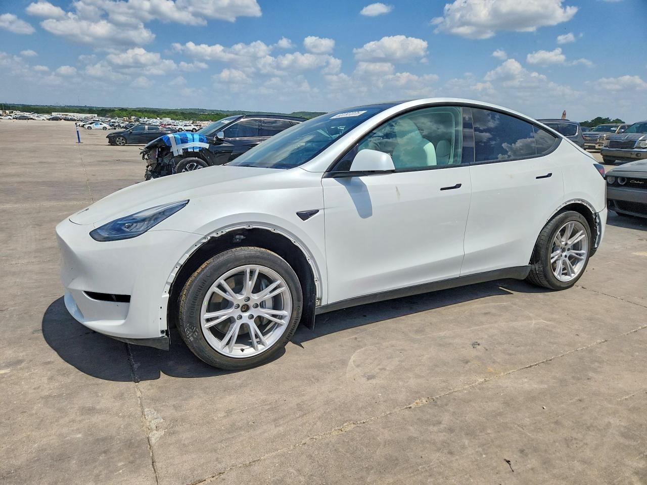2023 TESLA MODEL Y | 7SAYGDEE8PA100207 | UPCARS