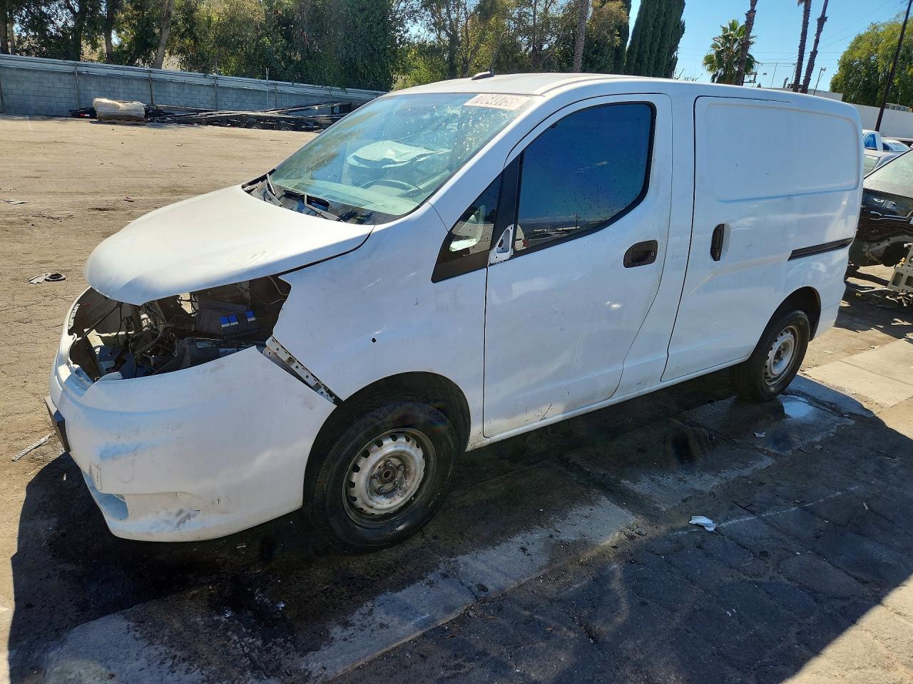 2017 NISSAN NV SV | 3N6CM0KN4HK697054 | UPCARS