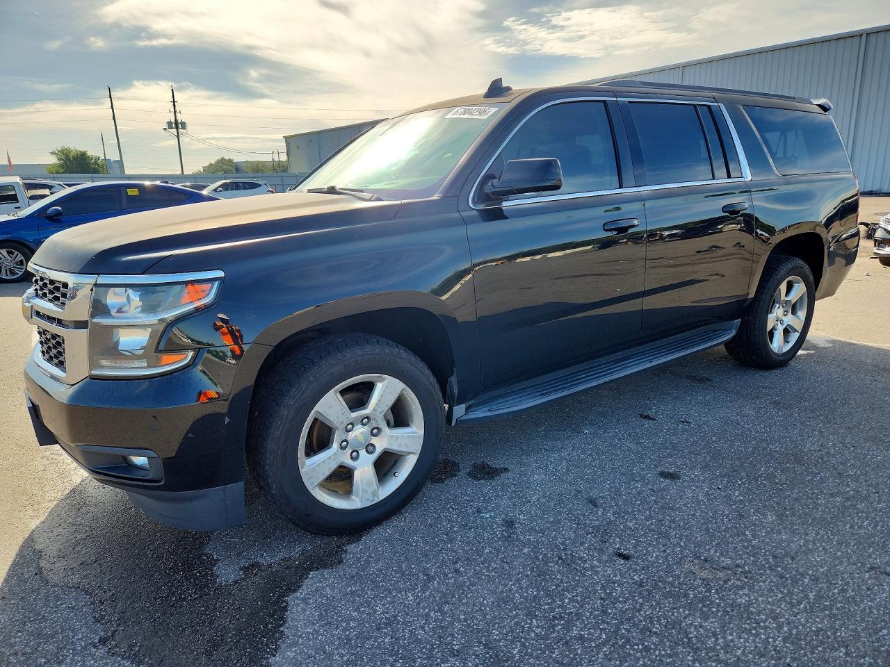 2016 CHEVROLET SUBURBAN K1500 LT | 1GNSKHKC3GR402519 | UPCARS