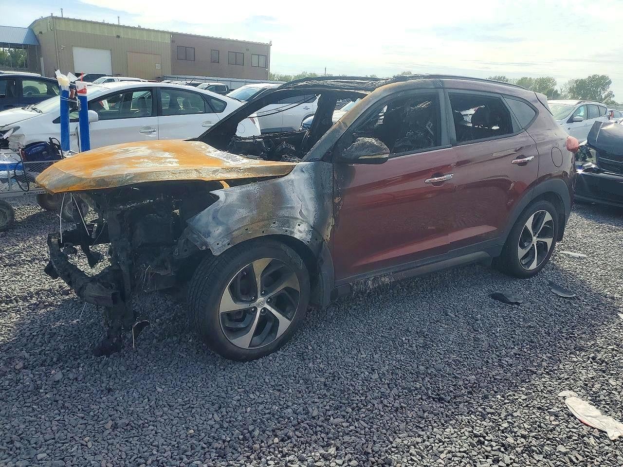 2016 HYUNDAI TUCSON LIMITED | KM8J33A25GU059556 | UPCARS