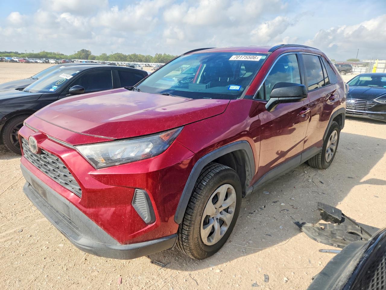 2021 TOYOTA RAV4 LE | 2T3H1RFV0MW136573 | UPCARS