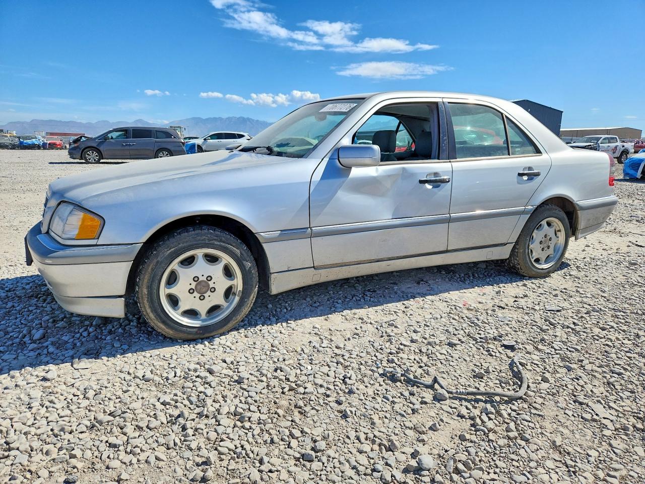 1999 MERCEDES-BENZ C-CLASS 230 | WDBHA24G1XA682800 | UPCARS