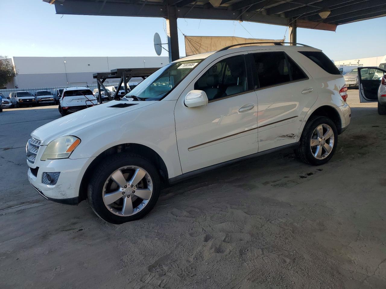 2010 MERCEDES-BENZ M-CLASS 350 4MATIC | 4JGBB8GB0AA616605 | UPCARS