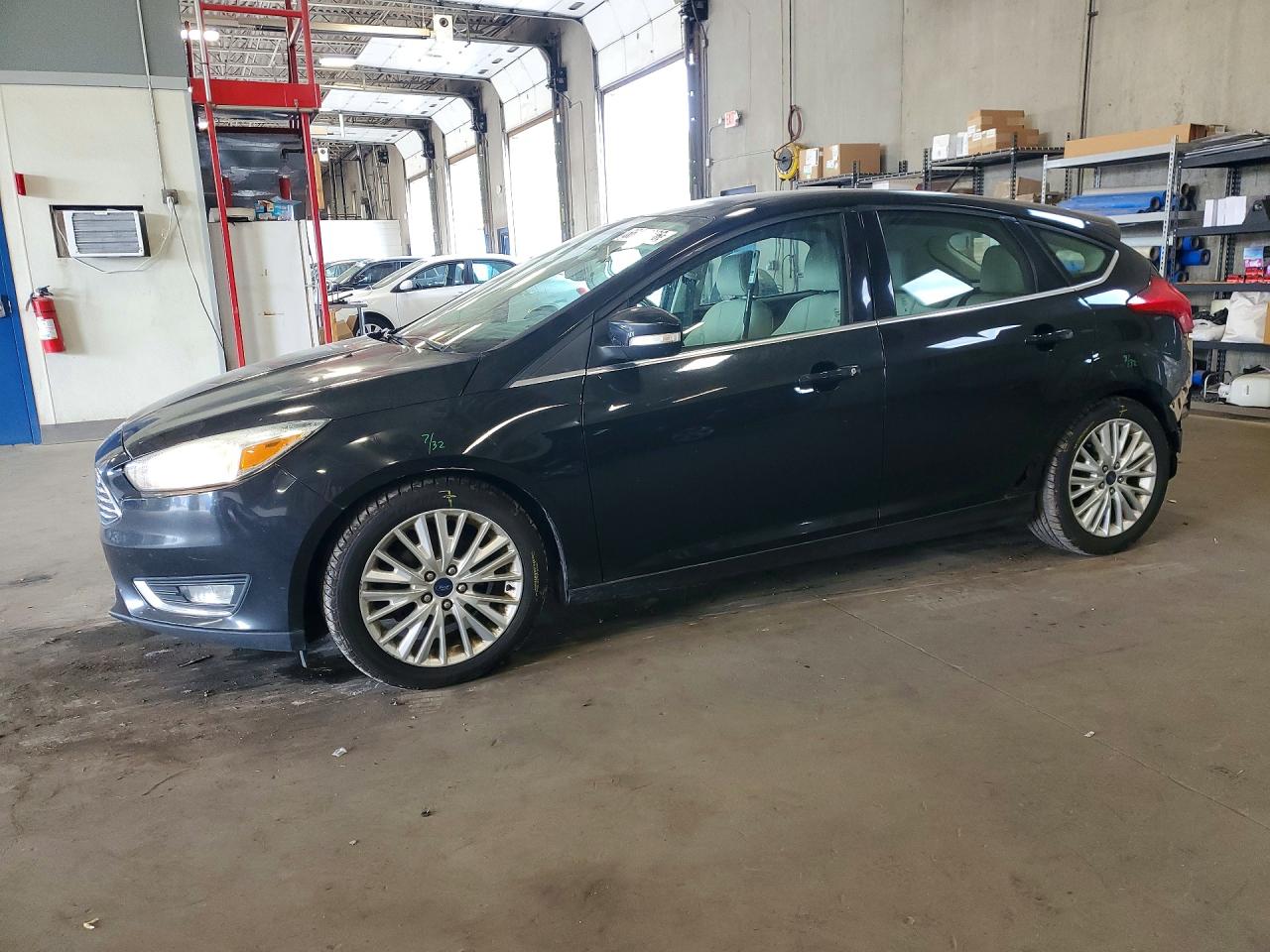2015 FORD FOCUS TITANIUM | 1FADP3N22FL294071 | UPCARS