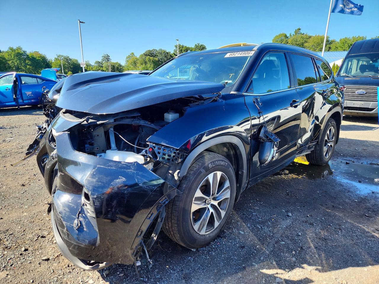 2024 TOYOTA HIGHLANDER XLE | 5TDKDRBH1RS531738 | UPCARS
