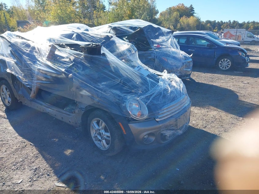 2014 MINI CLUBMAN COOPER | WMWZF3C52ET492547 | UPCARS