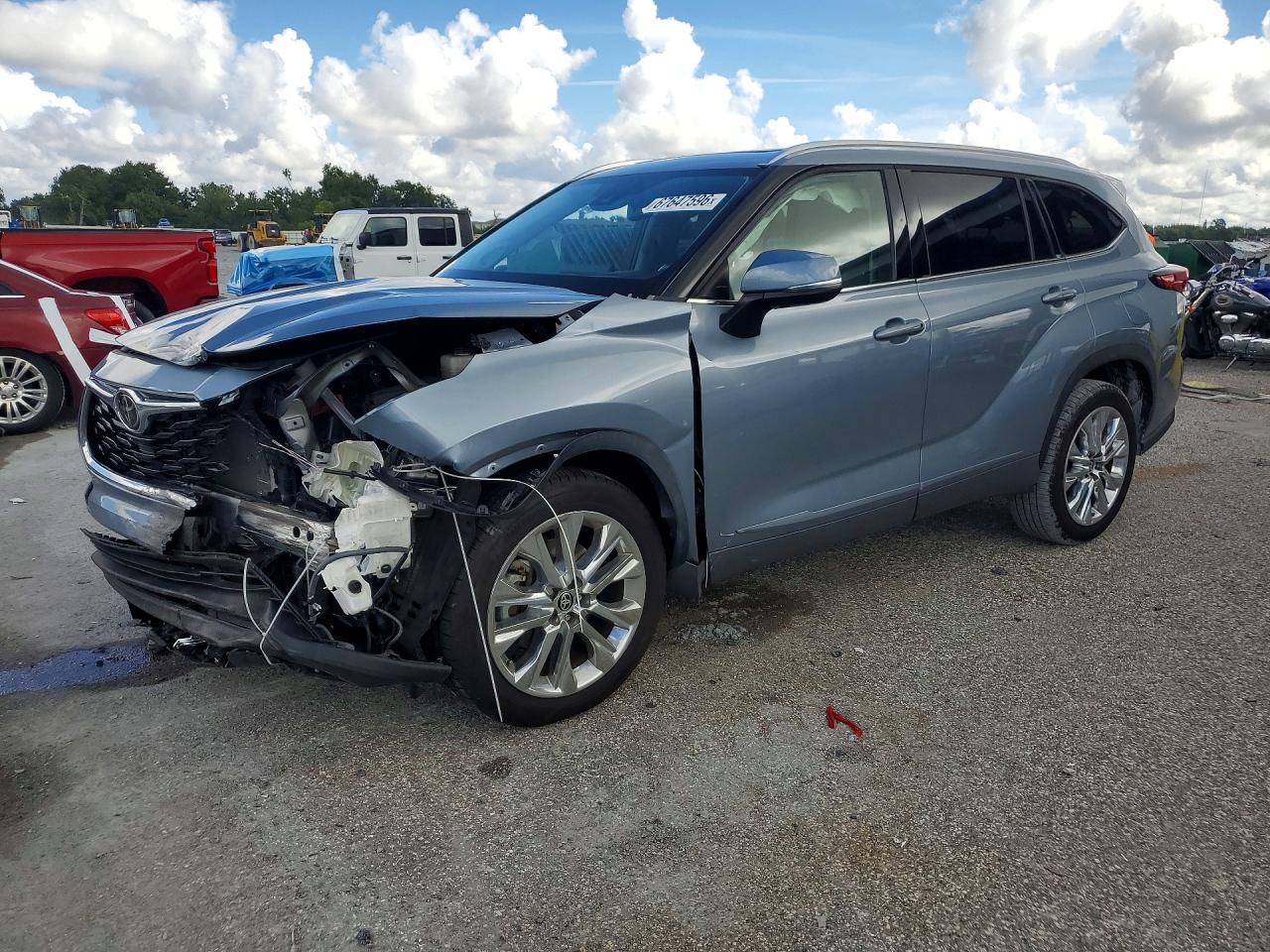2023 TOYOTA HIGHLANDER LIMITED | 5TDKDRAH3PS004461 | UPCARS