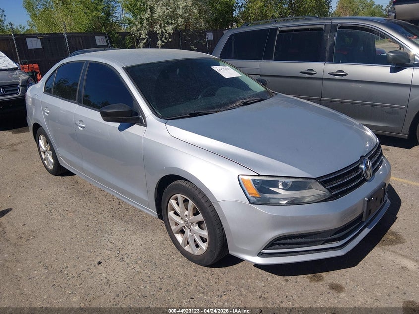 2015 VOLKSWAGEN JETTA 1.8T SE | 3VWD17AJ0FM334983 | UPCARS