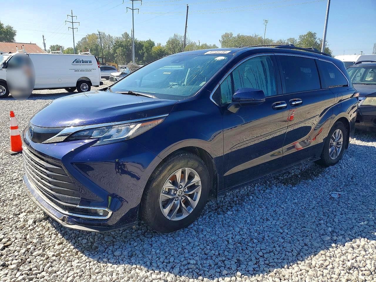 2022 TOYOTA SIENNA XLE | 5TDYSKFC4NS057526 | UPCARS