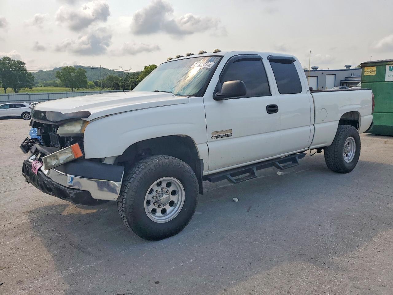 2005 CHEVROLET SILVERADO C2500 HEAVY DUTY | 1GCHC29U75E112977 | UPCARS