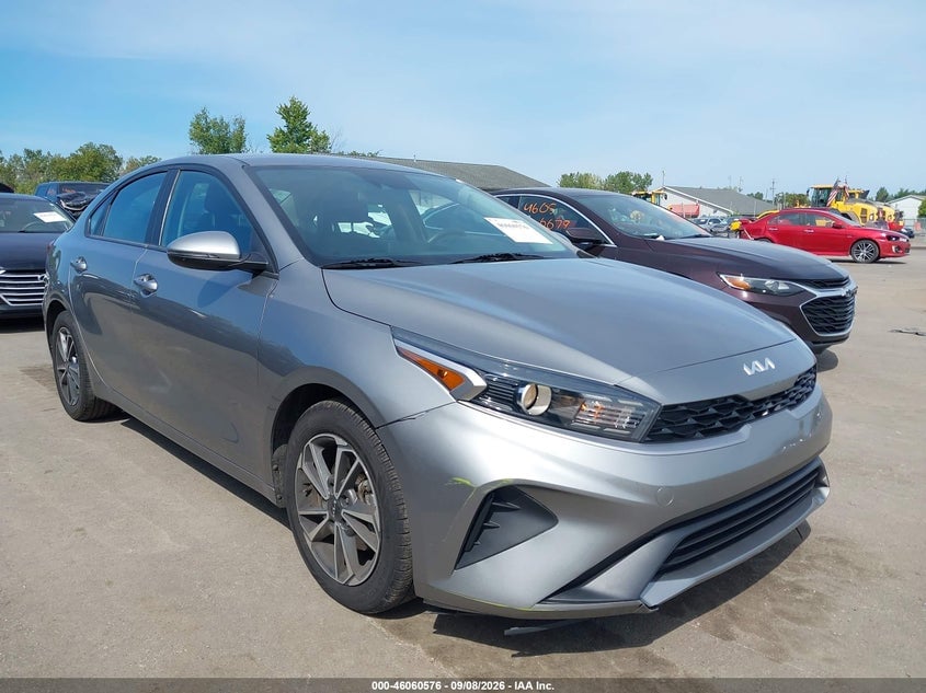 2022 KIA FORTE LXS | 3KPF24AD5NE437066 | UPCARS