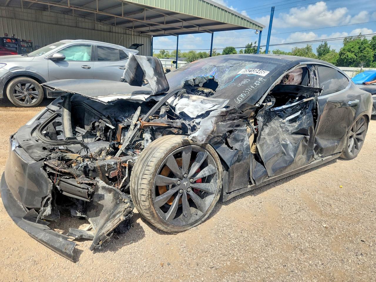 2017 TESLA MODEL S | 5YJSA1E49HF224985 | UPCARS