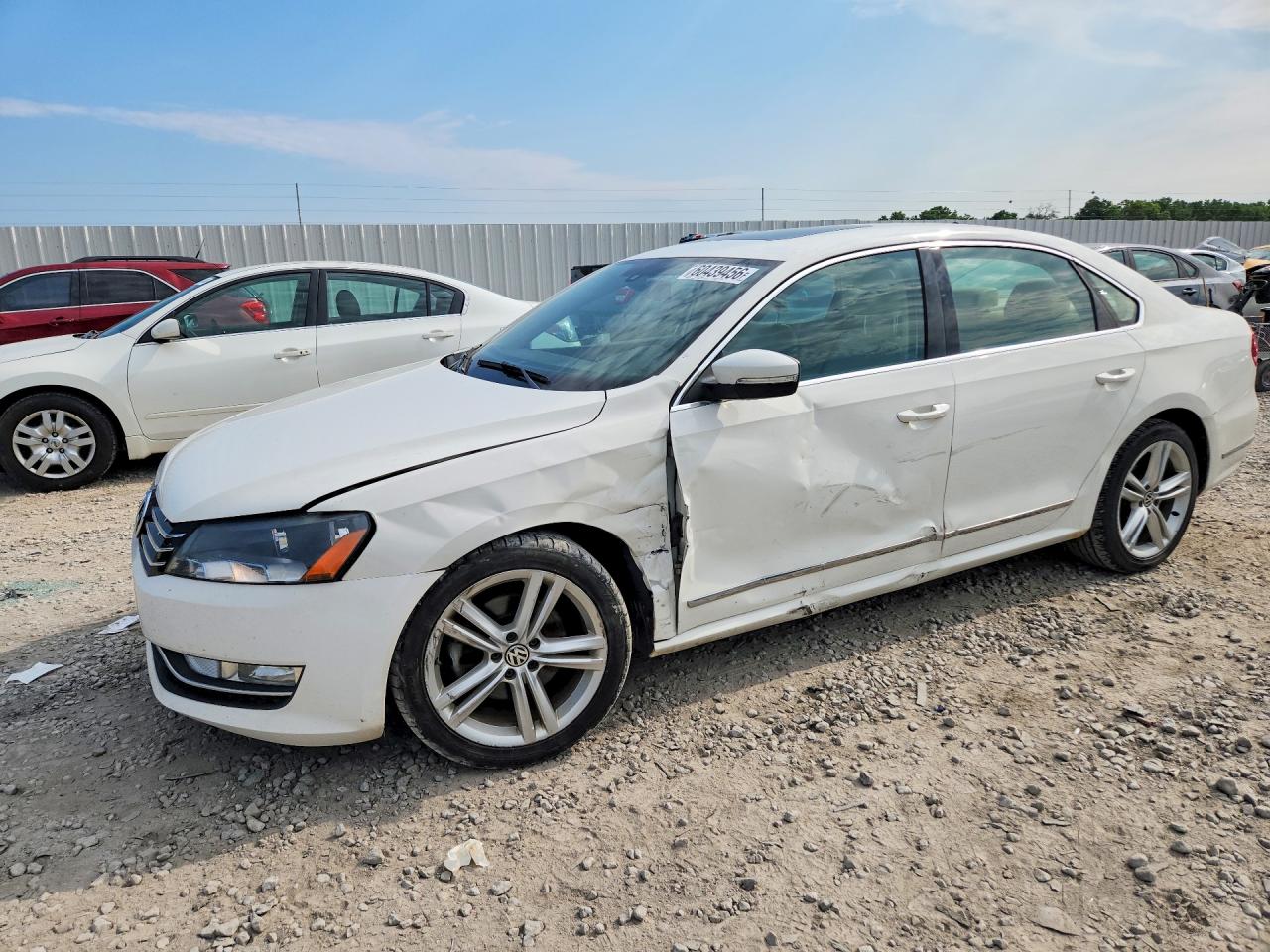 2014 VOLKSWAGEN PASSAT SE | 1VWBN7A32EC102527 | UPCARS