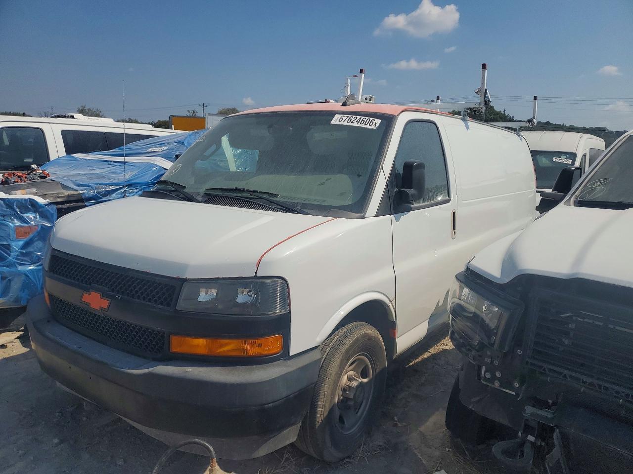 2020 CHEVROLET EXPRESS | 1GCWGAFP6L1276844 | UPCARS