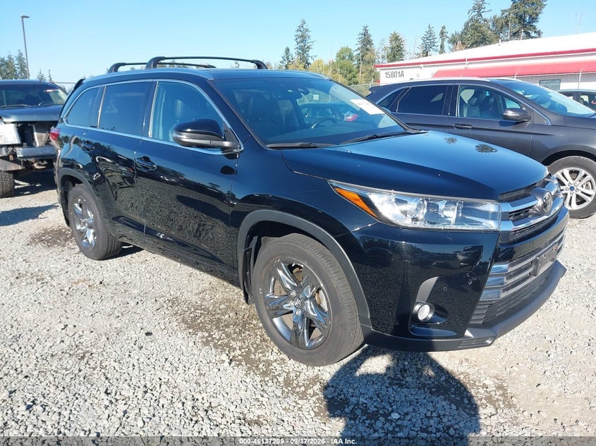 2017 TOYOTA HIGHLANDER LIMITED PLATINUM | 5TDDZRFH2HS378578 | UPCARS