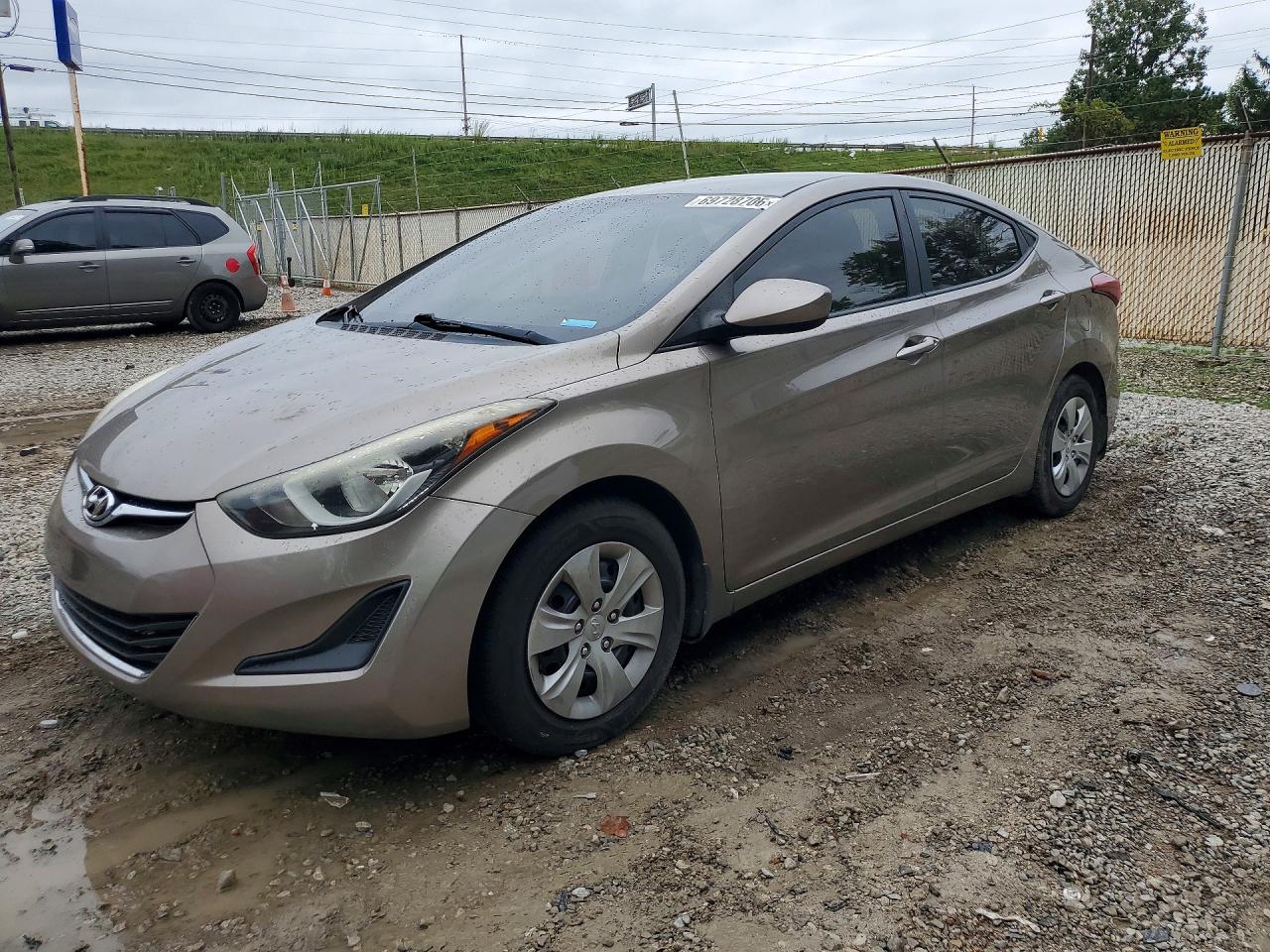 2016 HYUNDAI ELANTRA SE | 5NPDH4AE6GH670600 | UPCARS