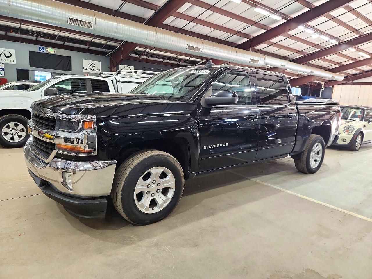 2017 CHEVROLET SILVERADO K1500 LT | 3GCUKREC0HG123663 | UPCARS