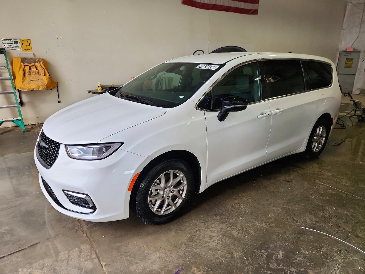 2026 CHRYSLER PACIFICA SELECT | 2C4RC1BG4TR231654 | UPCARS