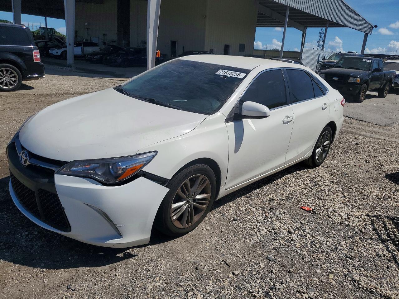 2016 TOYOTA CAMRY SE | 4T1BF1FK4GU234906 | UPCARS