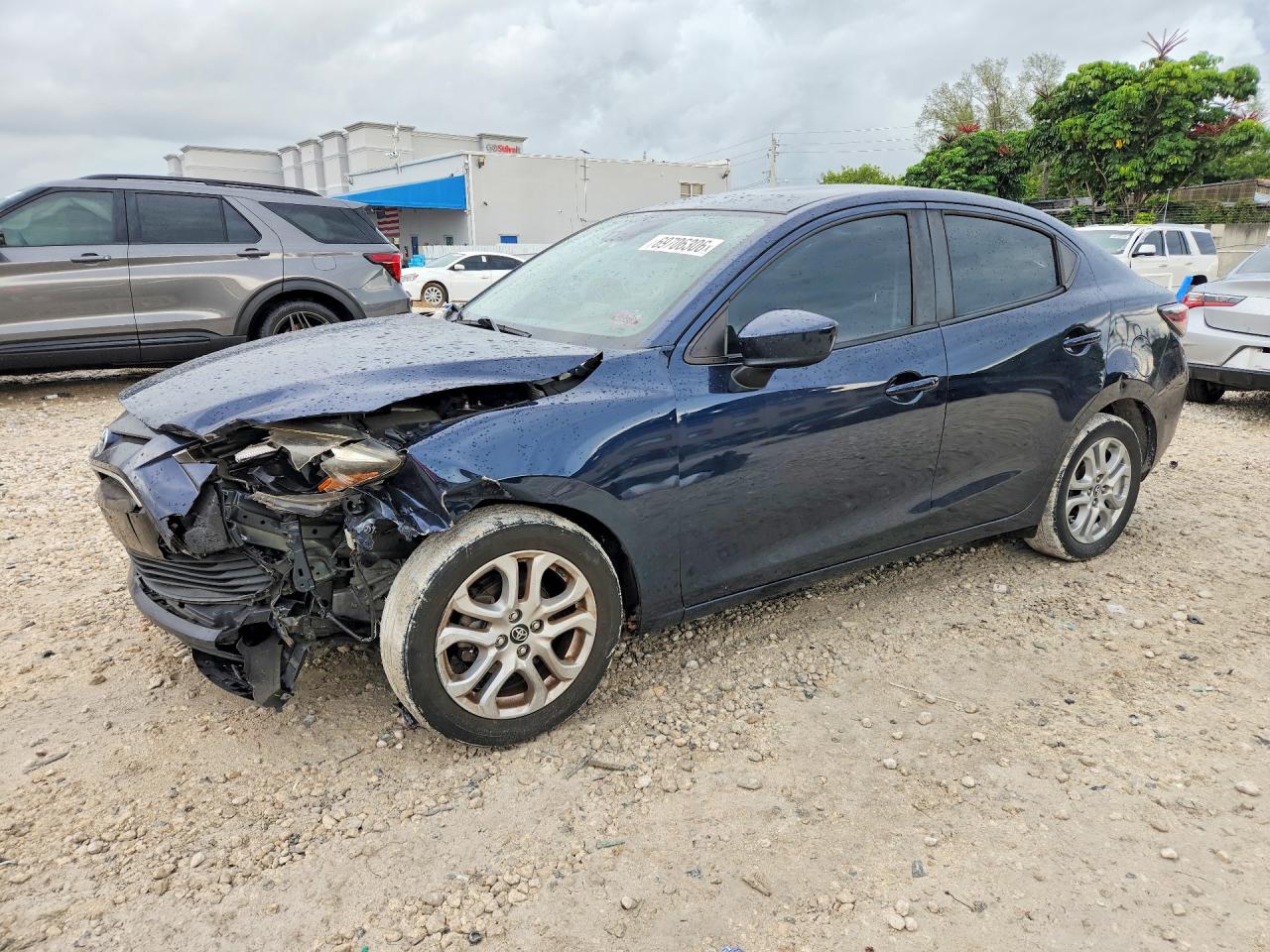 2018 TOYOTA YARIS BASE | 3MYDLBYV4JY309175 | UPCARS