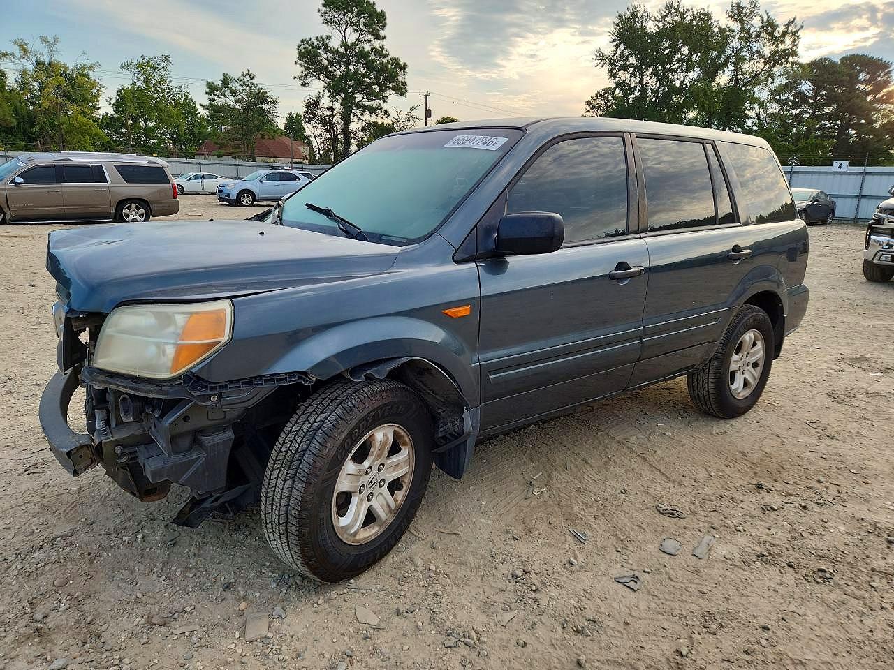 2006 HONDA PILOT LX | 5FNYF28146B046175 | UPCARS